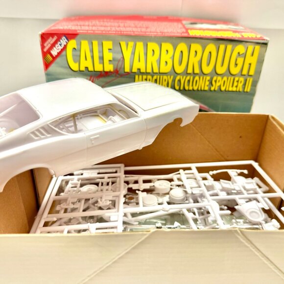Polar Lights Cale Yarborough Mercury Cyclone Spoiler II 1/25 Scale 50% Built - Picture 2 of 5